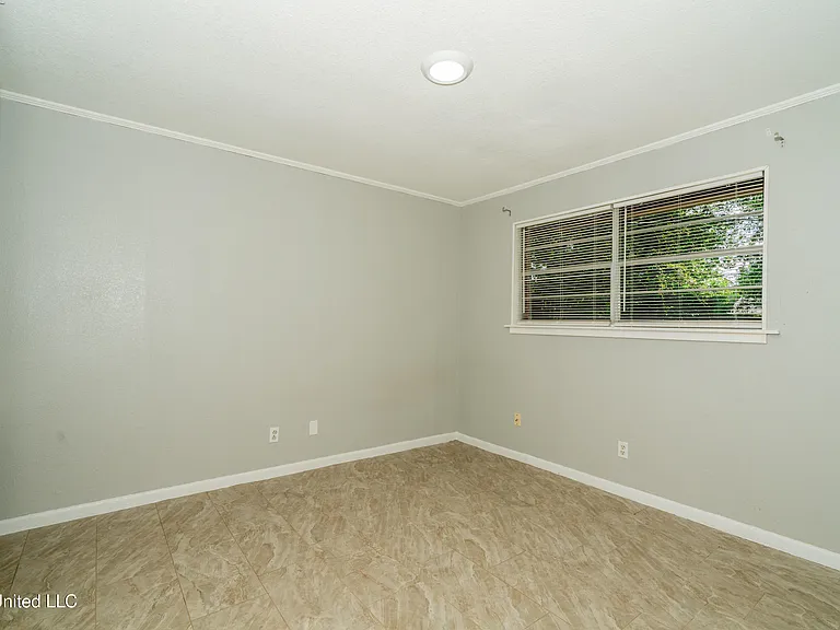 264 Alexander Rd — Photo 8