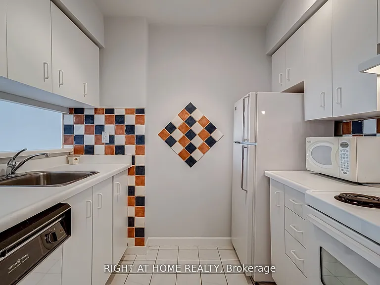 44 Saint Joseph St #2702 — Photo 4