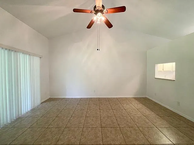 906 Cape Coral Pkwy W — Photo 20