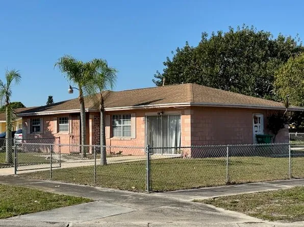 2707 Essex Court, Fort Pierce, FL 34946