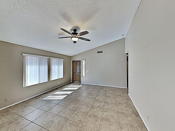 5th image of 921 S Val Vista Dr Unit 98