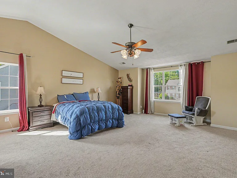 46 Northampton Blvd — Photo 17