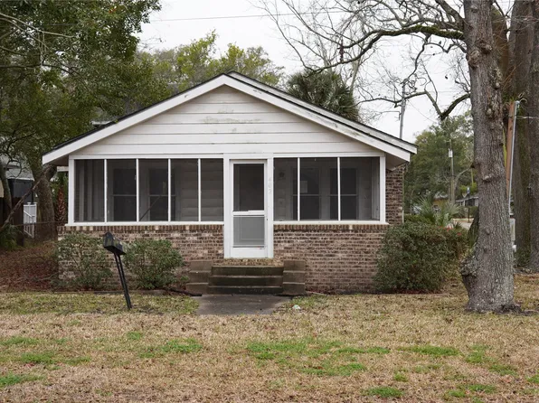 402 Cedar St, Fernandina Beach, FL 32034