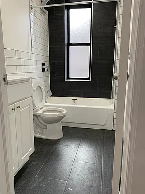 Rented by Bruma Realty LLC | media 2