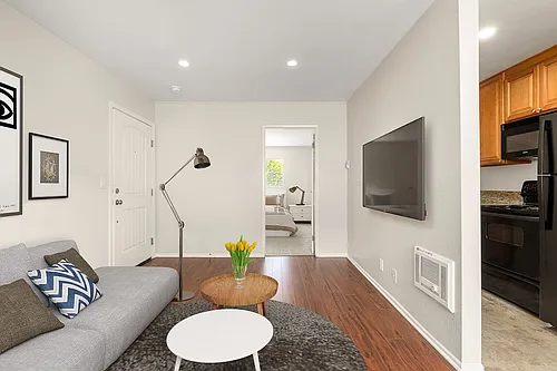Topanga Canyon Apartments Photo 1