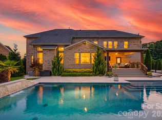 3083 Twin Lakes Dr, Matthews, NC 28104