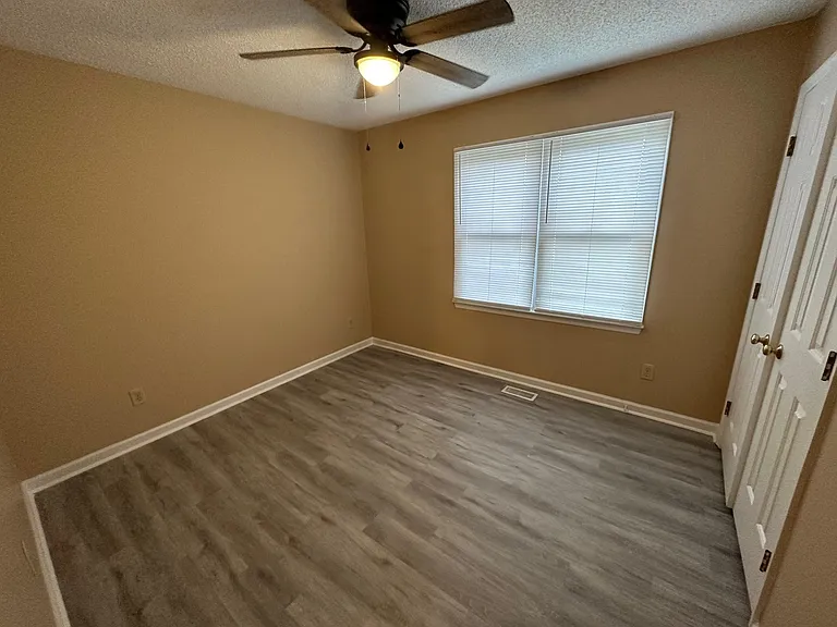 12 Kings Forest Ct — Photo 11