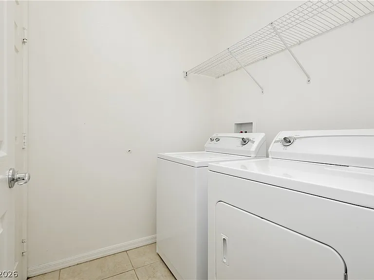 11220 Robin Park Ave — Photo 17