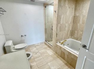 1800 Sunset Harbor Dr #809, Miami Beach, FL 33139