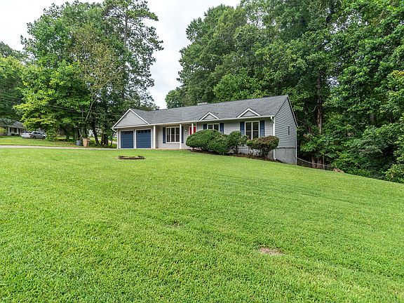 3rd image of 41 Hartley Woods Dr