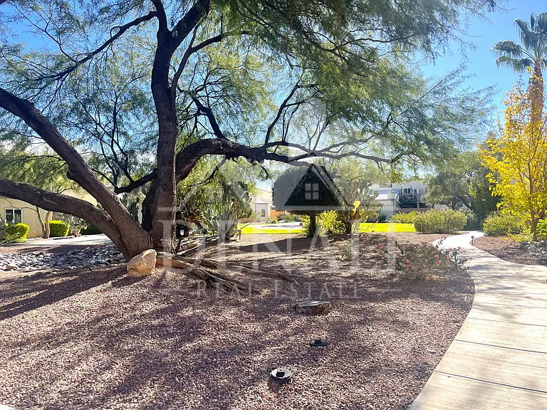 3750 N Country Club Rd #6 — Photo 24
