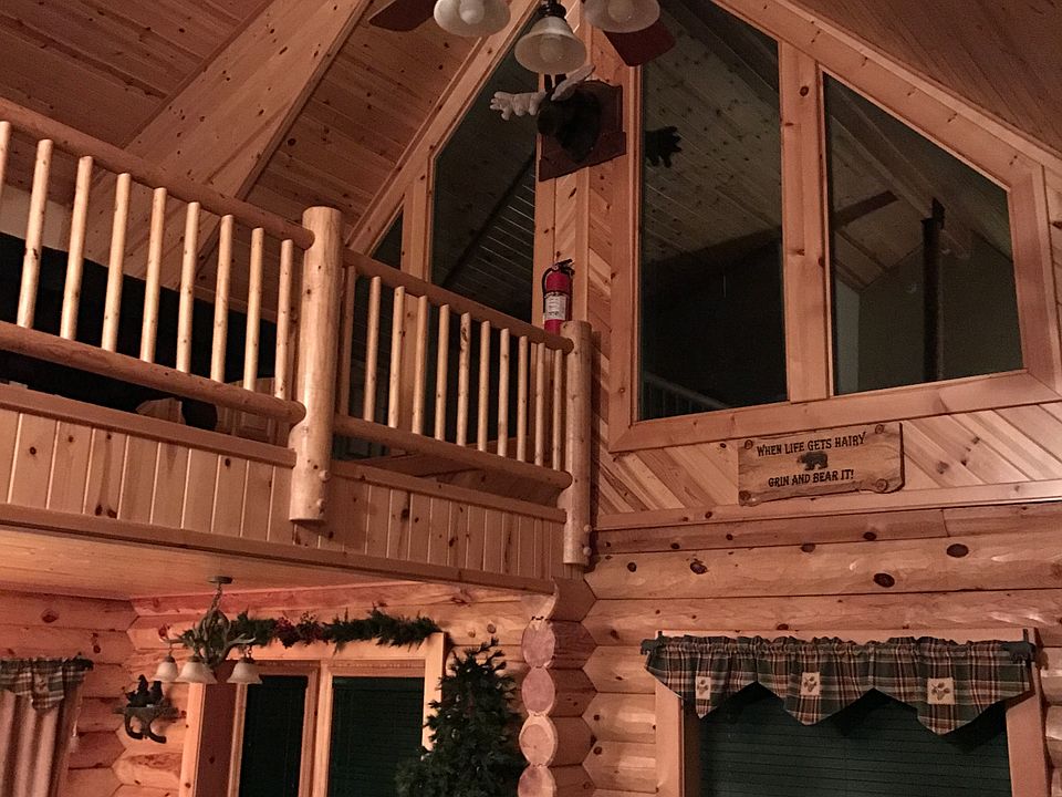 2nd image of 42762 Cougar Rd
