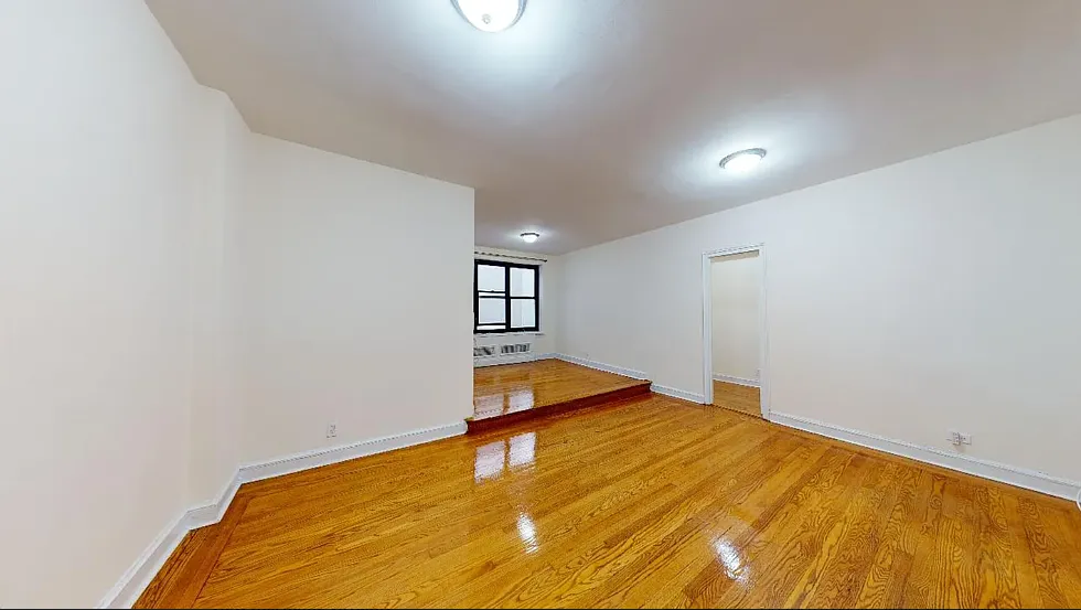 246 East 46th Street — Photo 3