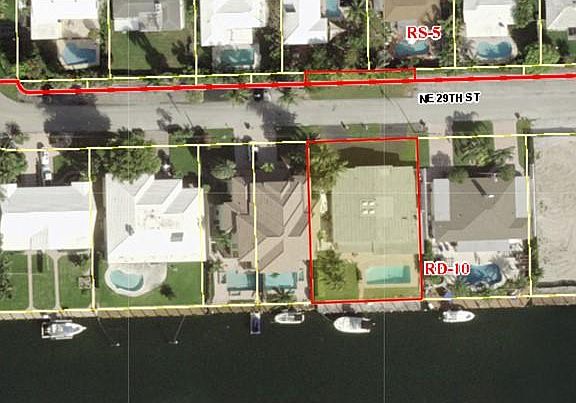 3rd image of 2738-2740 NE 29th Street