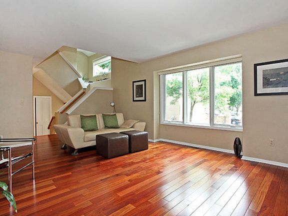 3rd image of 167 Clarken Dr