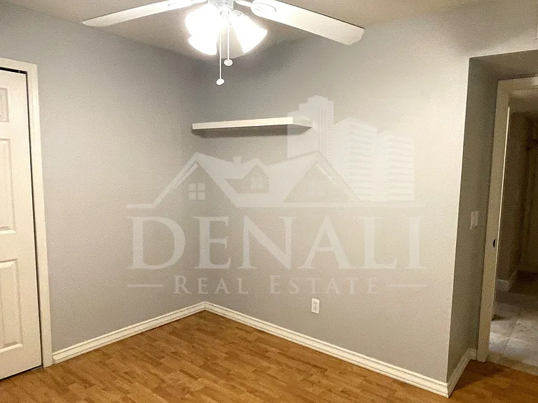 18640 N 44th Pl — Photo 16