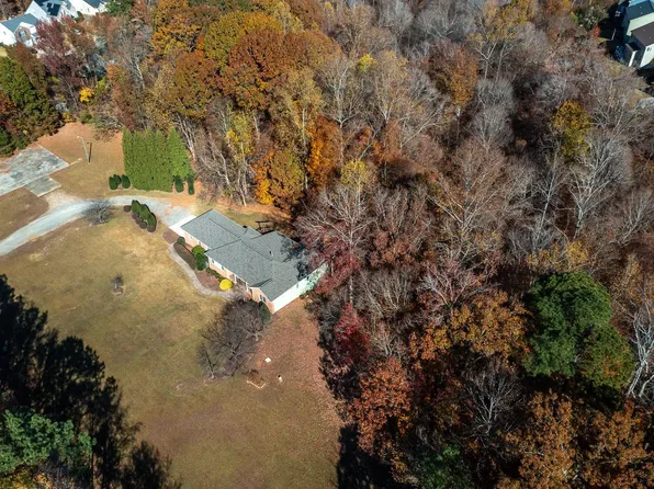 5501 Aerosport Rd, Holly Springs, NC 27540
