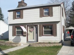 8431 Harding Ave, Center Line, MI 48015