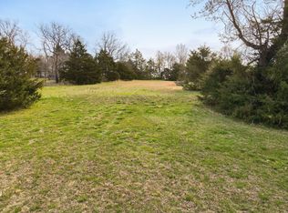 2118 W Hicks Rd, Nixa, MO 65714