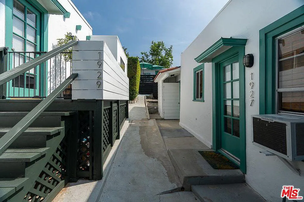 1 bed, 575 sqft, $2,700 — Photo 3