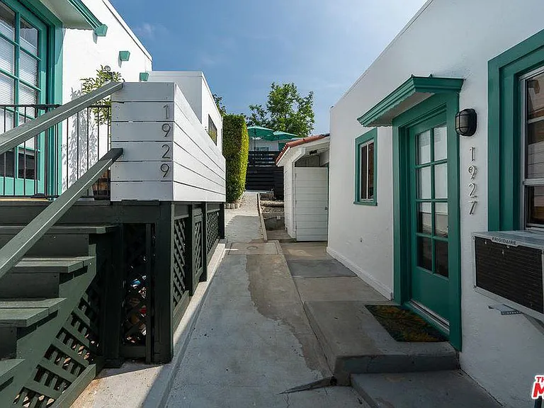 1927 Delta St — Photo 3
