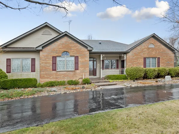 17215 Fieldstone Dr, Marengo, IL 60152