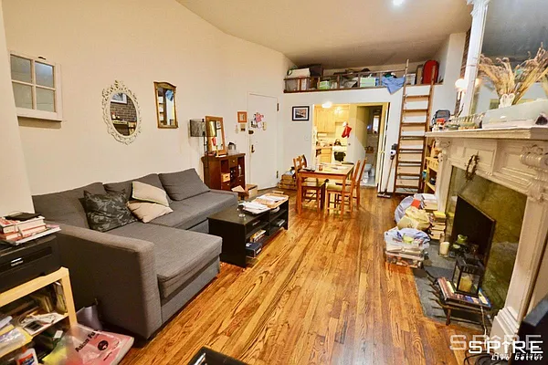 Rented by Spire Group | media 10