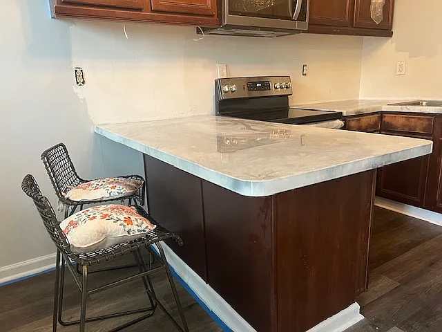 1 bed, 1000 sqft, $1,300 — Photo 2