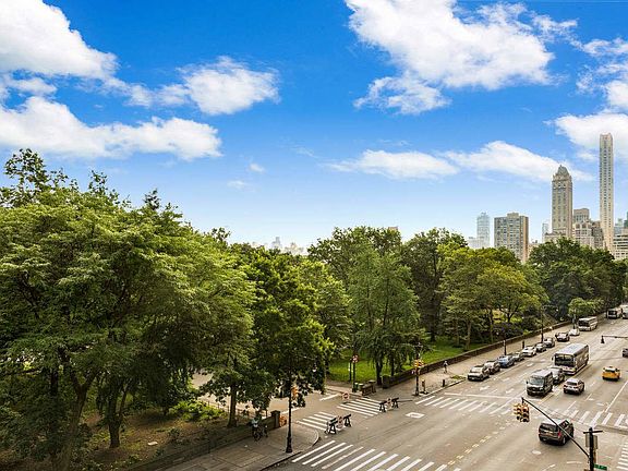 5th image of 200 Central Park S APT 6D