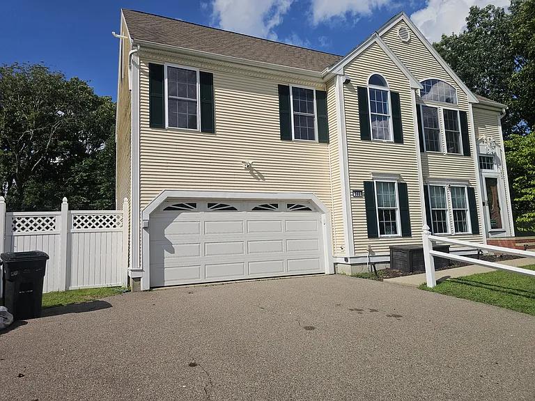 202 Falls Blvd — Photo 40