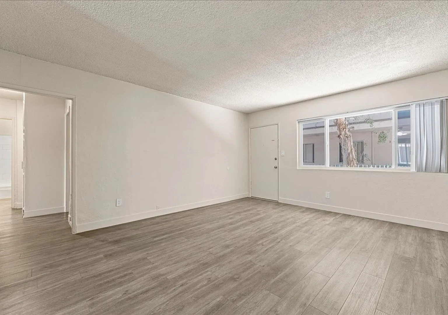 6119 Brynhurst Ave — Photo 1