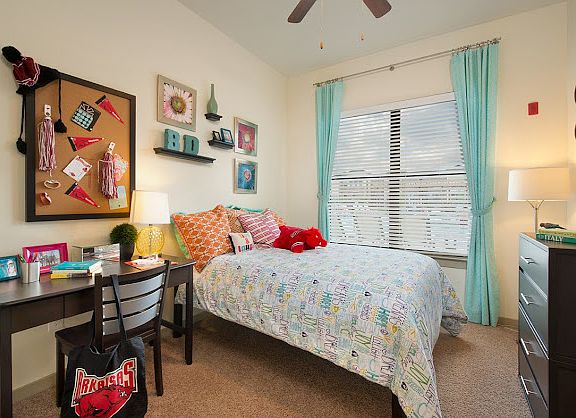 3rd image of 1819 W Capella St APT 207