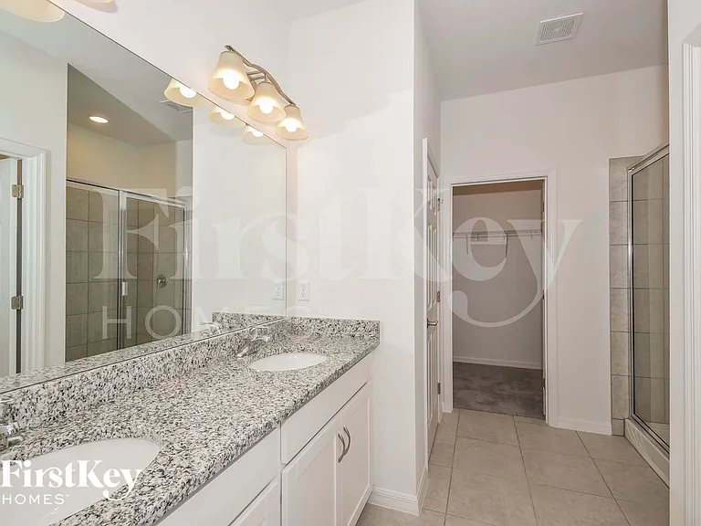 320 Corbel Ln — Photo 9