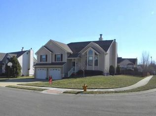 107 W Remington Ter, Raymore, MO 64083