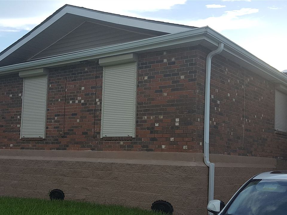 1st image of 1828 Burnley Dr