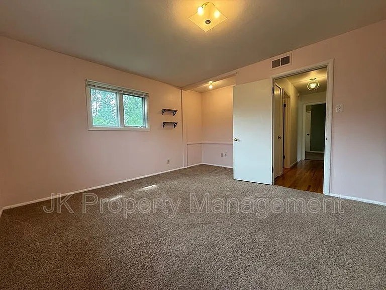 806 Forest Ave — Photo 27