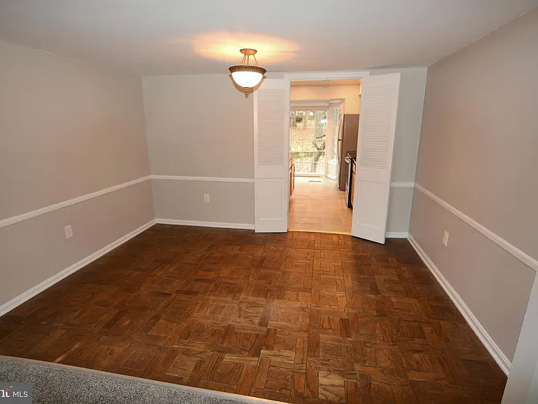 1666 Albermarle Dr — Photo 8
