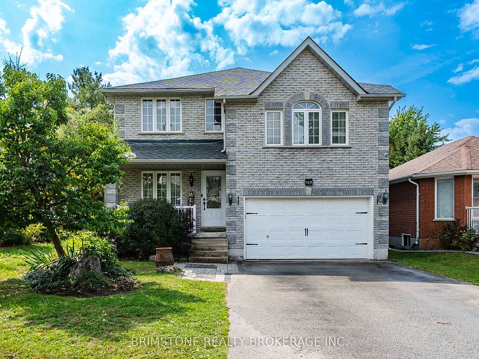 1st image of 24 Stoneybrook Cres