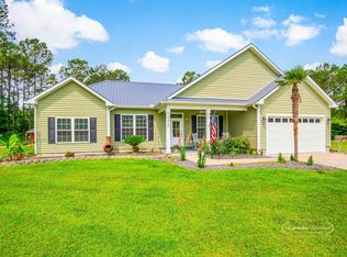 1013 Happy Ln., Galivants Ferry, SC 29544