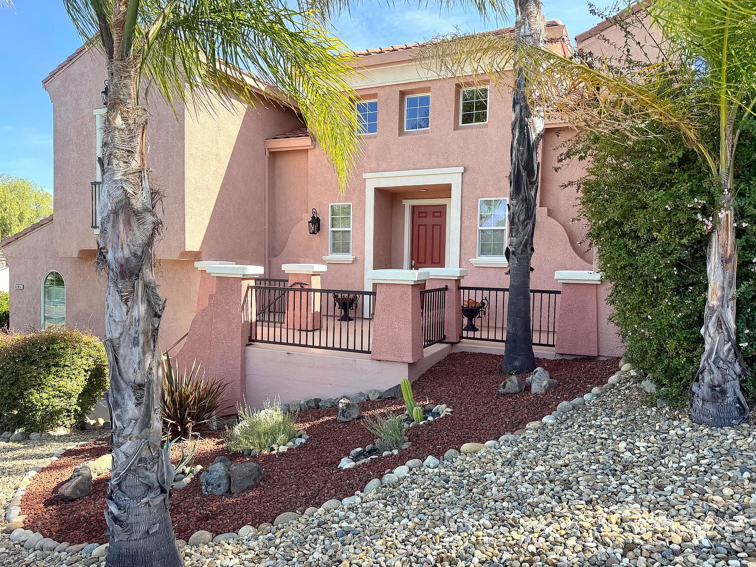 4 bed, 3476 sqft, $5,800 — Photo 3