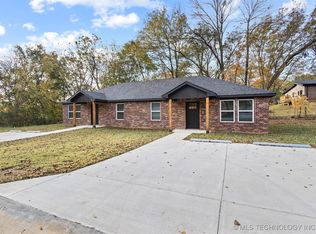 405 E Jones St, Durant, OK 74701