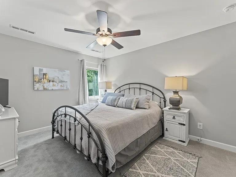 474 Evans Dr — Photo 21