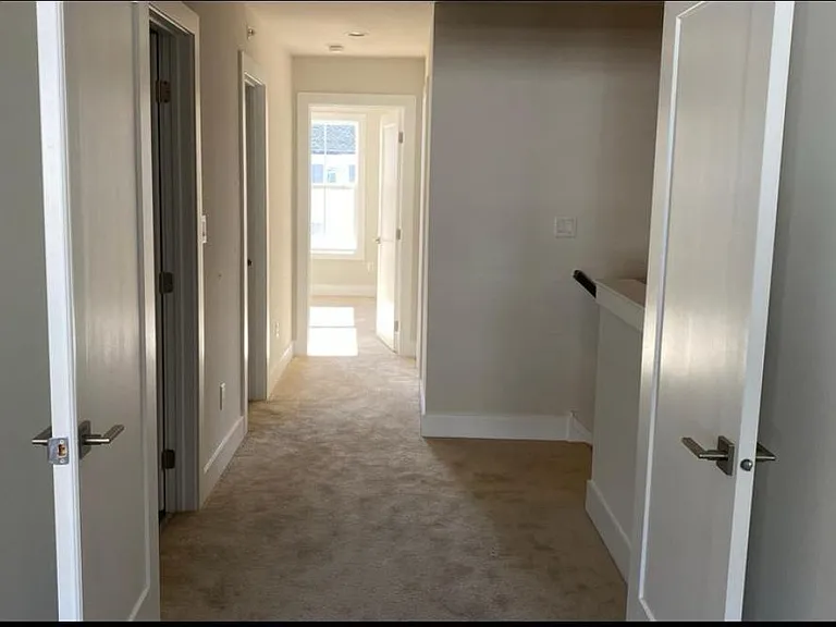 607 Mockernut Ct — Photo 17