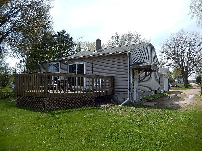 1st image of N8733 Lakeshore Dr