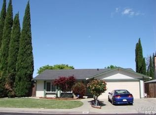101 Bristol Dr, Vacaville, CA 95687
