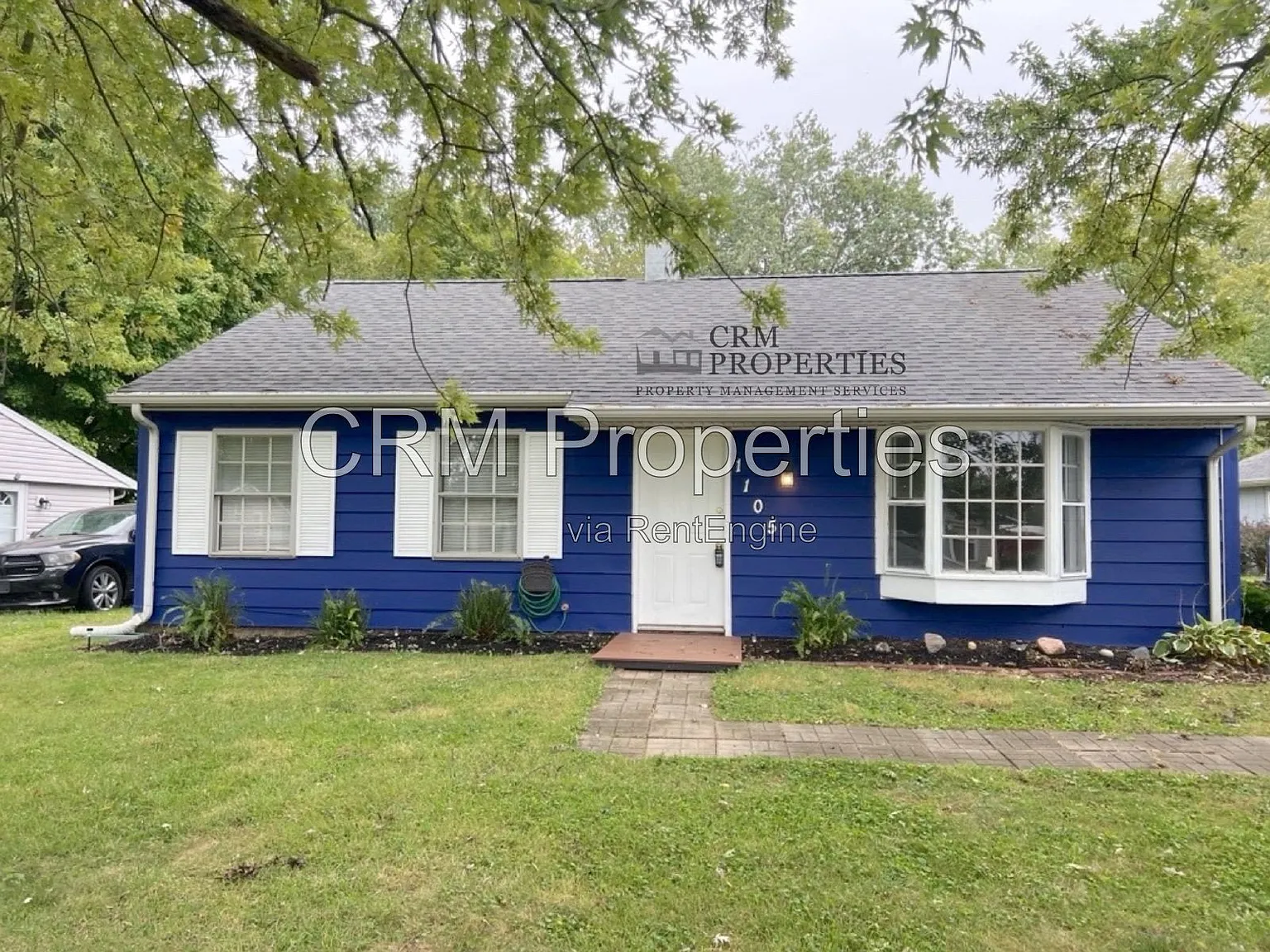 3 bed, 1.0 bath, 1008 sqft, $1,300 — Photo 2