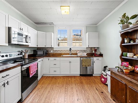 4th image of 38 N Greenwood Ave