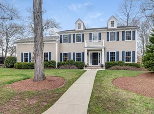 9 Wade Dr, Summit, NJ 07901