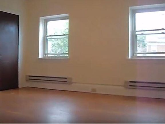 5th image of 2240 Norwood Ave APT 1