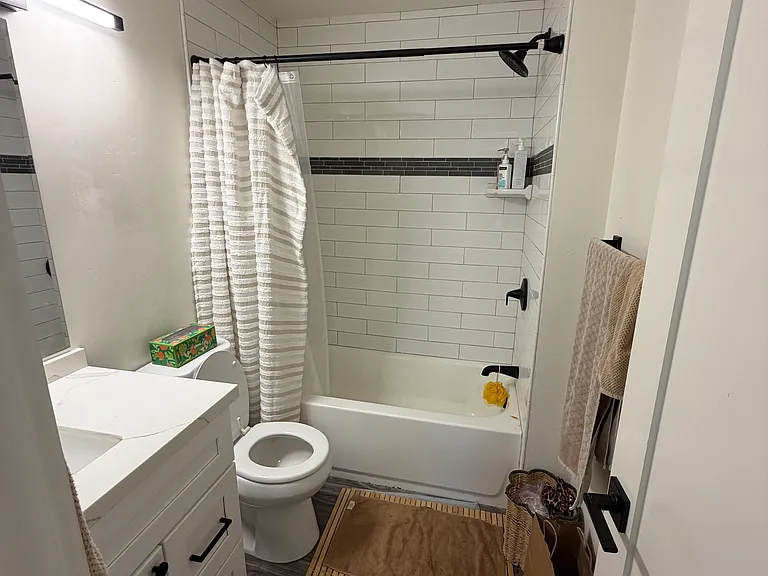 609 W Junipero St #9 — Photo 5